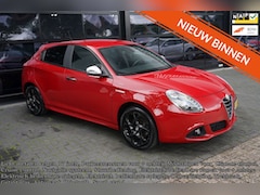 Alfa Romeo Giulietta - 1.4 Turbo MultiAir, Clima, Navi, CC, Led, Trekhaak,