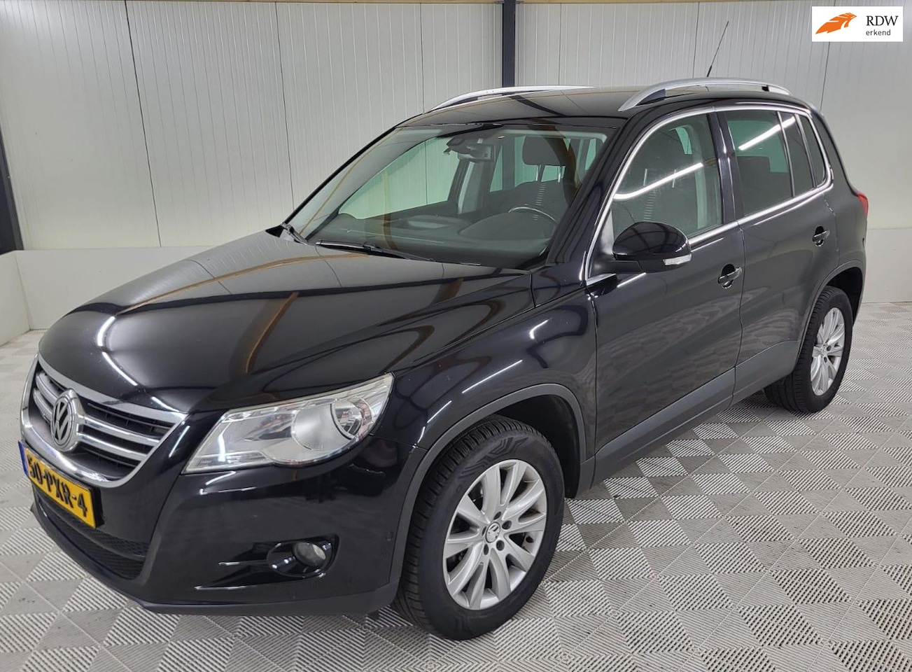 Volkswagen Tiguan - 1.4 TSI Sport&Style NAVI PSENSOR CRUISE 2 X SLEUTELS TREKHAAK - AutoWereld.nl