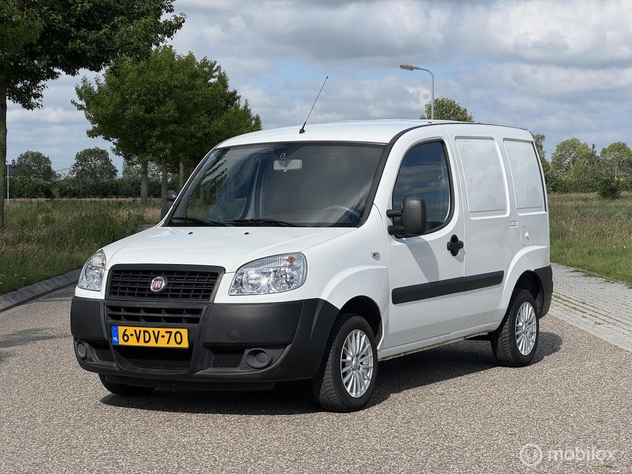 Fiat Doblò Cargo - 1.6 Benzine/CNG 2009 Airco - AutoWereld.nl