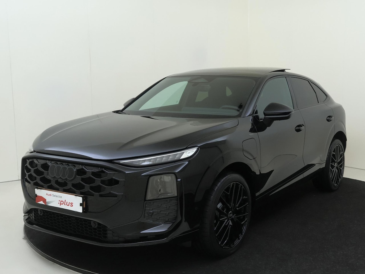 Audi Q3 Sportback - 1.5 200kW e-hybrid S edition - AutoWereld.nl