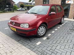 Volkswagen Golf - 1.4-16V