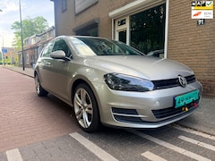 Volkswagen Golf - 1.2 TSI Comfortline/Navigatie/Lm Velgen/6 Bak/Cruise Control