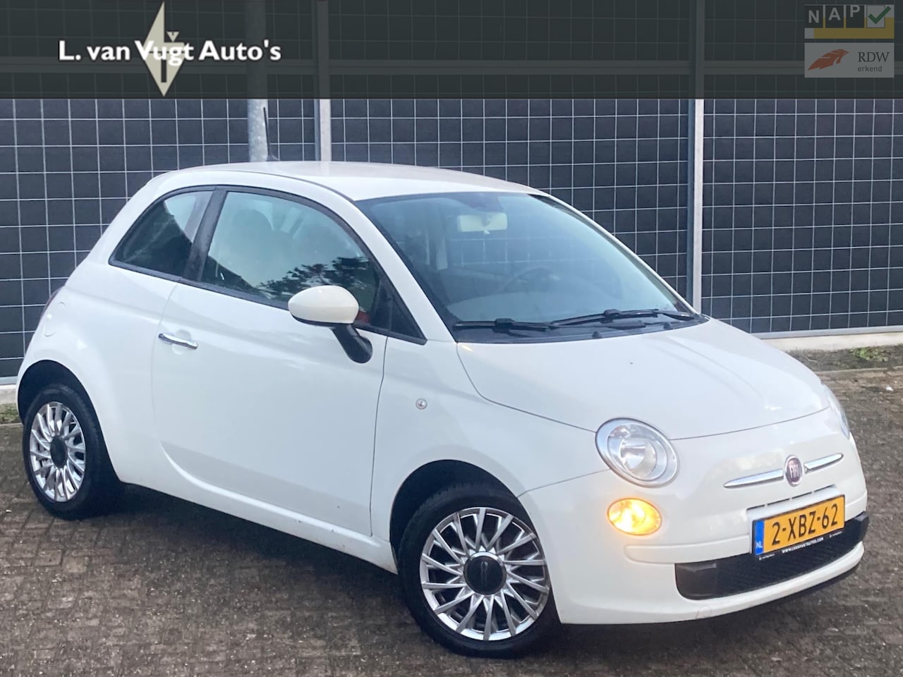 Fiat 500 - 1.0 TwinAir | bianco-Rosso| CarPlay | 1 jaar Garantie - AutoWereld.nl