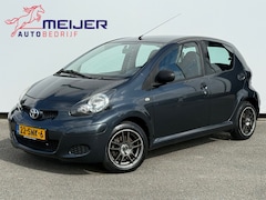 Toyota Aygo - 1.0-12V Now Radio CD | 5 Deurs | Centraal + AB | Sportvelgen | Airco