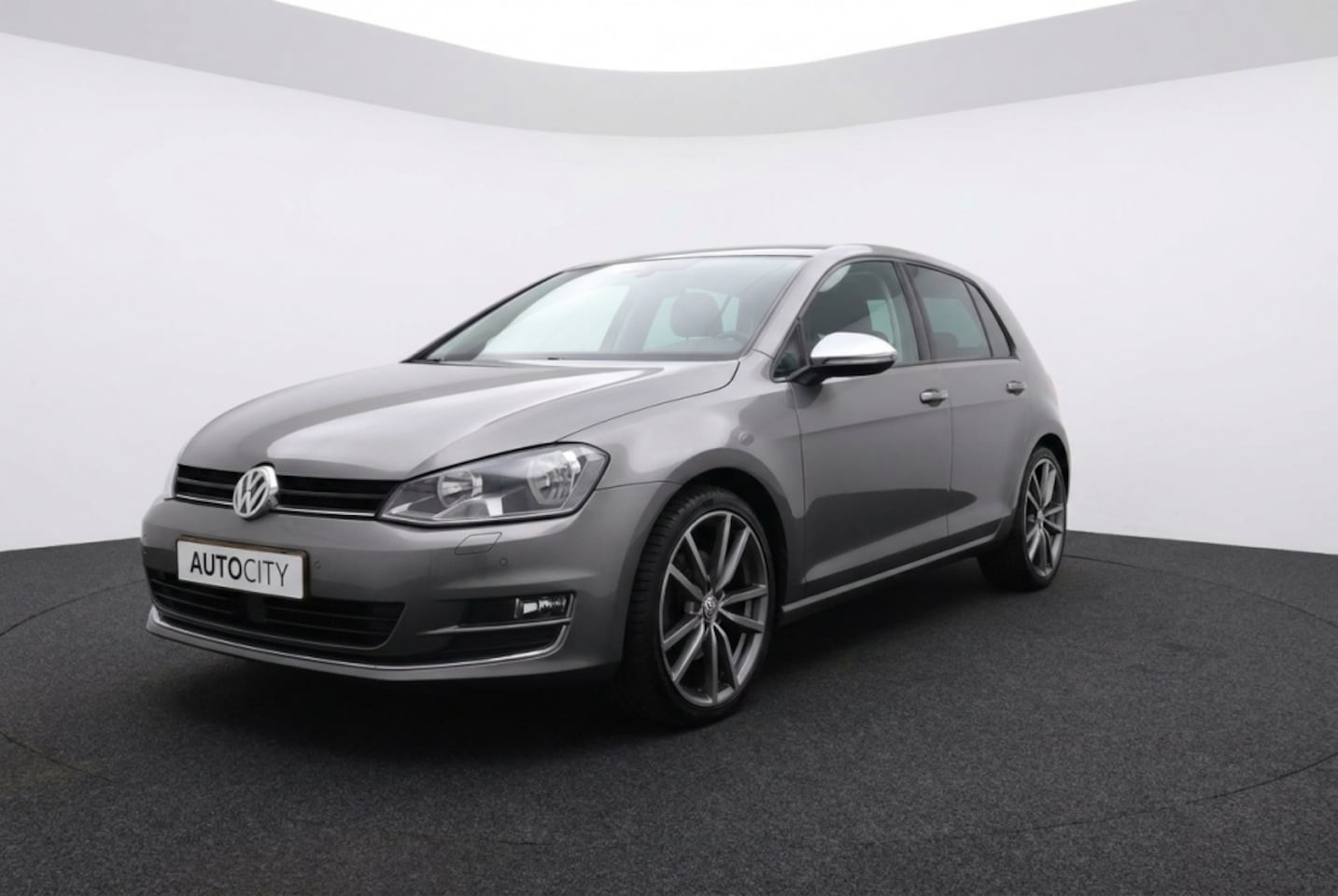 Volkswagen Golf - VII Highline 1.4 TSI DSG l Pano l Navi l Adaptive Cruise - AutoWereld.nl