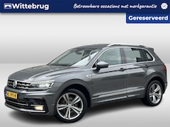 Volkswagen Tiguan - 2.0 TSI 4Motion 220pk Highline Business R / R-line Exterieur / Digitaal dashboard / Panora