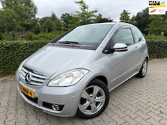 Mercedes-Benz A-klasse - 160 Avantgarde , Automaat , Airco / Cruise / Half-Leder / Isofix / 16" Lm Velgen , 167.294
