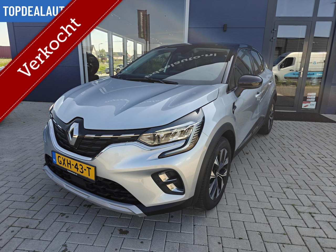 Renault Captur - 1.3 Tce 140 Intens Carplay/Navi/Camera/Keyles - AutoWereld.nl