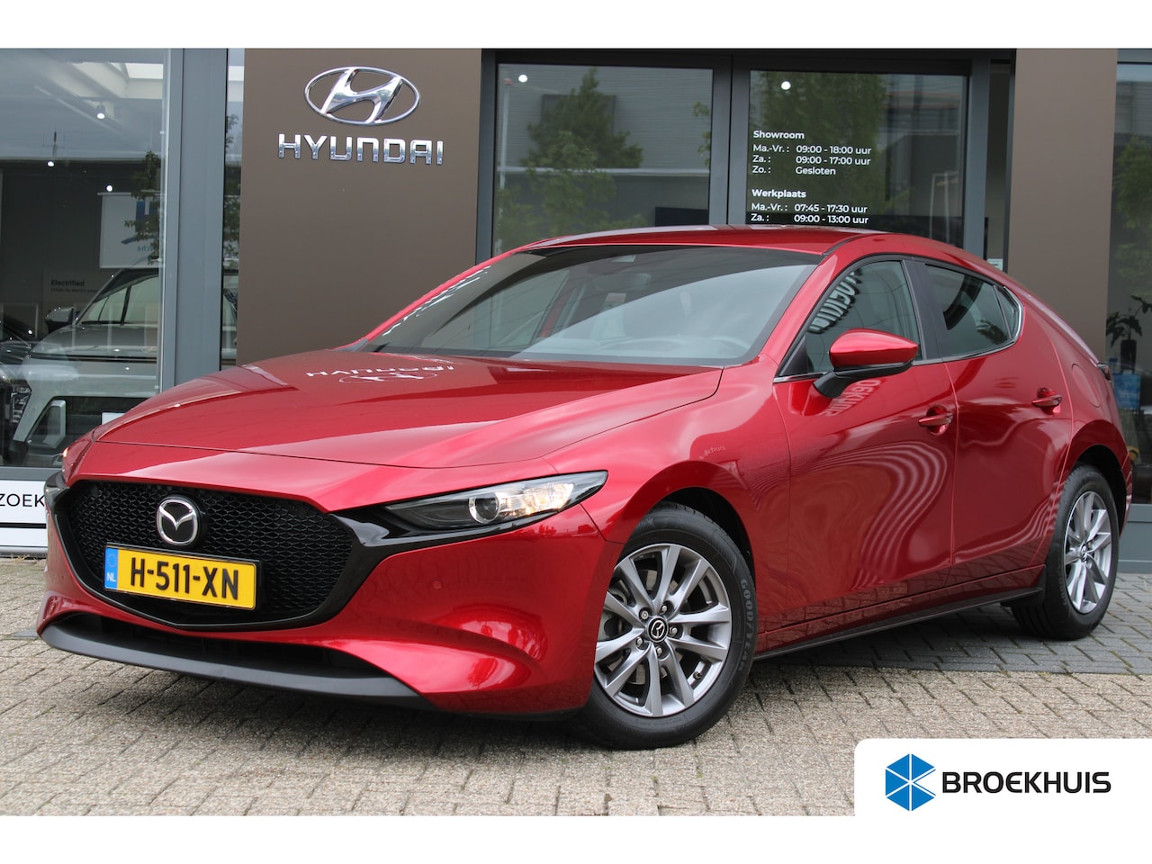 Mazda 3 - 2.0 e-SkyActiv-G M Hybrid 122 Comfort met Bose | Achteruitrijcamera | Audio installatie pr - AutoWereld.nl