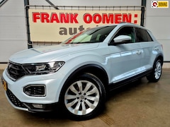 Volkswagen T-Roc - 1.5 TSI 150PK Sport + LED|Sfeerverl.|Adaptive cruise|Climate|Stoelverw.|Navi|Apple|Android