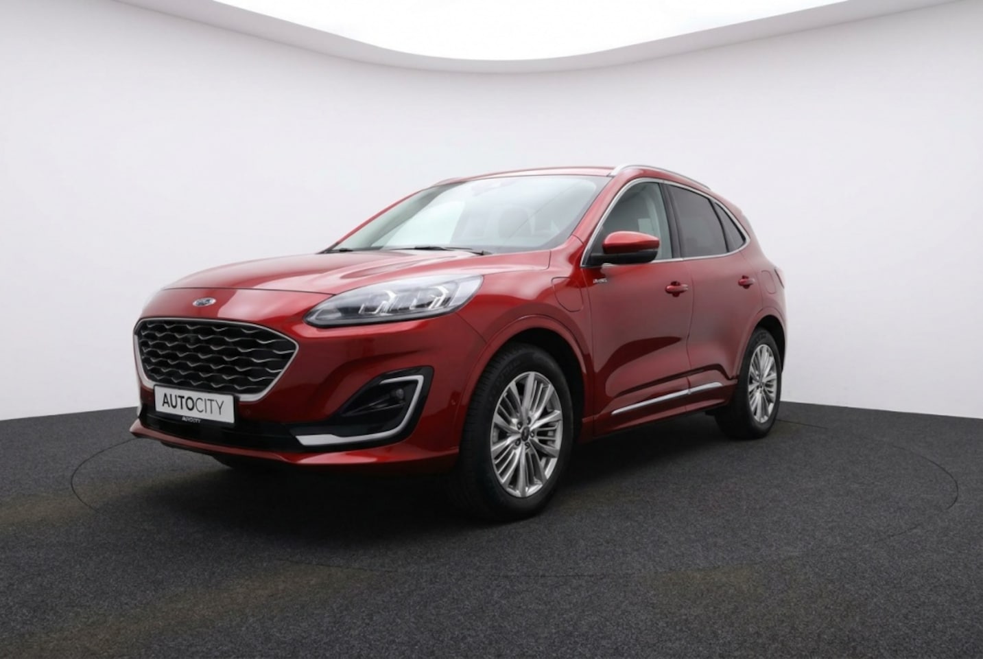 Ford Kuga - Plug-In Hybrid Vignale 225 pk Pano l Trekhaak l Leder l VOL OPTI - AutoWereld.nl