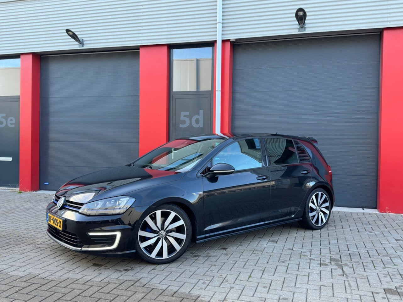 Volkswagen Golf - 1.4 TSI GTE 1.4 TSI GTE , Full Option , Leder , Keyless , ACC , Pano