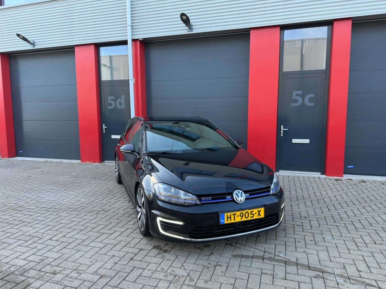 Volkswagen Golf - 1.4 TSI GTE 1.4 TSI GTE , Full Option , Leder , Keyless , ACC , Pano