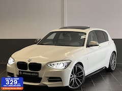 BMW 1-serie - M135i M-Performance FULL|H&K|Camera|Keyless|Schuifdak|Leder|