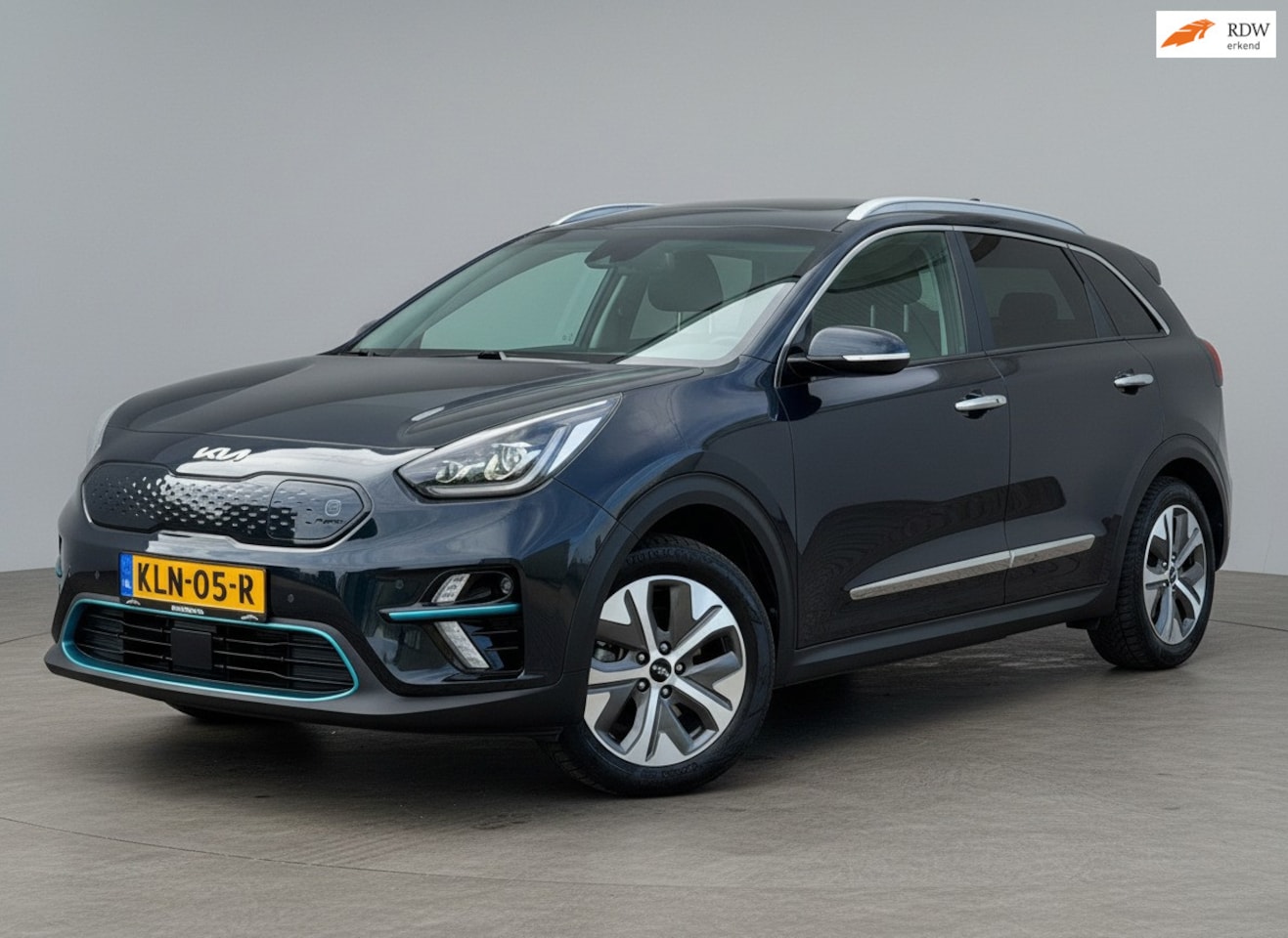 Kia e-Niro - ExecutiveLine 64 kWh|Schuif/kanteldak|Trekhaak|SOH 100%|Carplay - AutoWereld.nl
