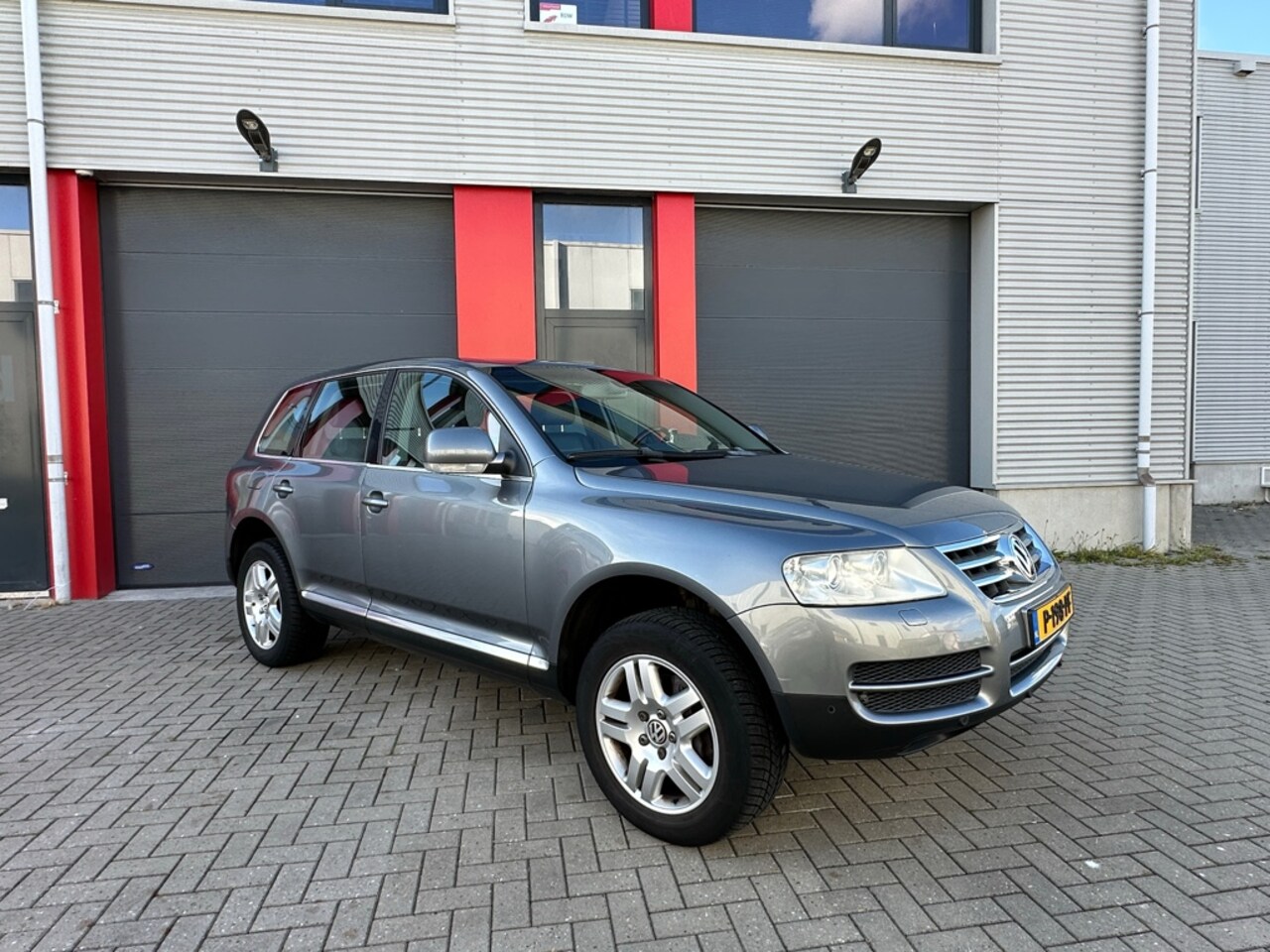 Volkswagen Touareg - 3.2 V6 Aut. Nw Apk , Leder , Luchtvering