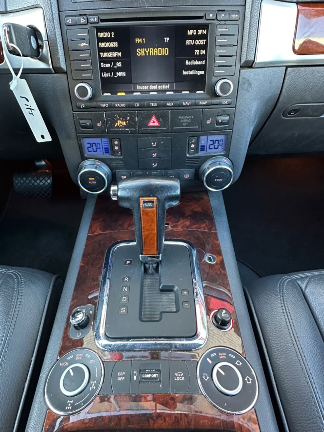 Volkswagen Touareg - 3.2 V6 Aut. Nw Apk , Leder , Luchtvering