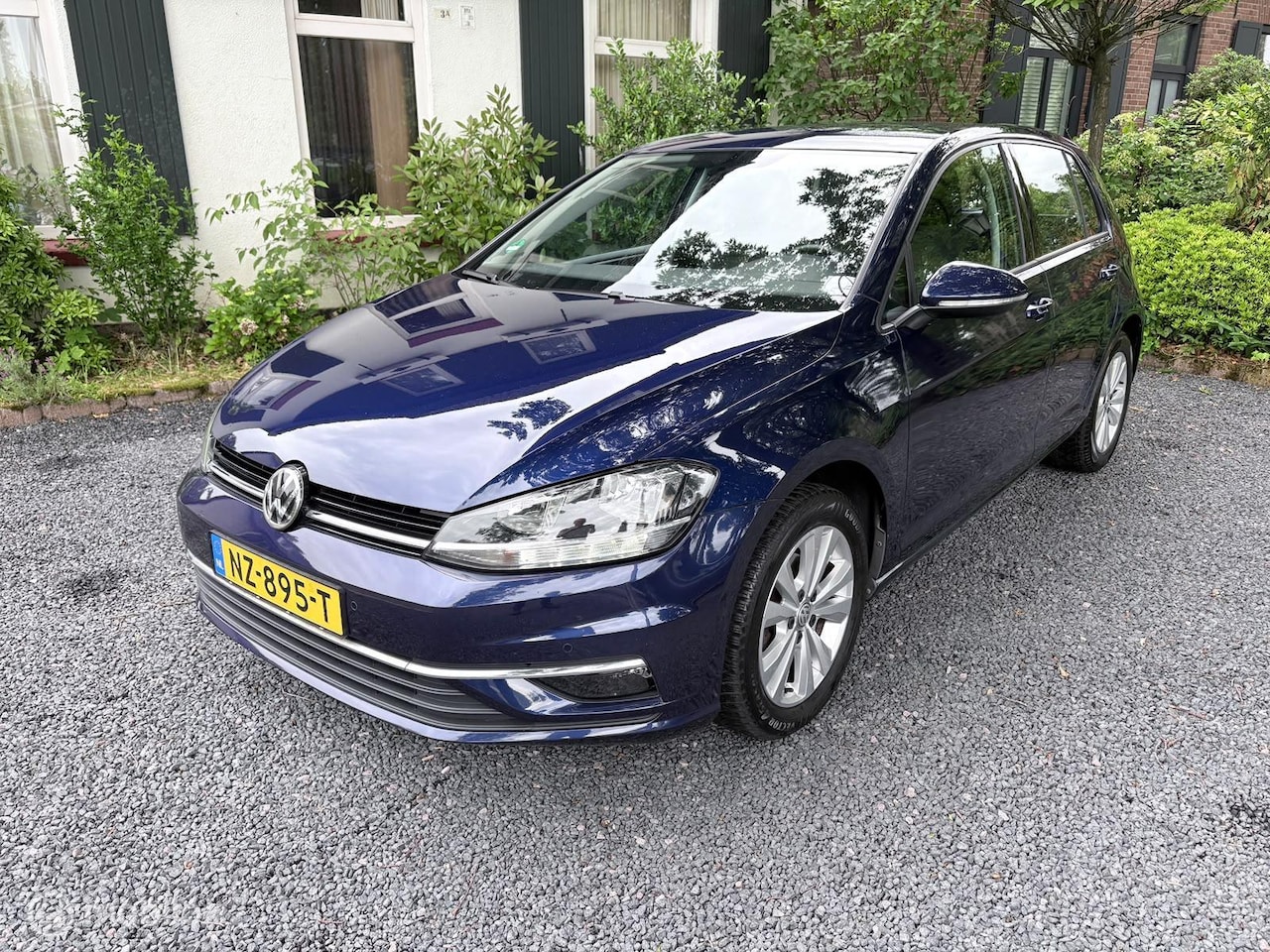 Volkswagen Golf - 1.0 TSI | AIRCO | PDC | CRUISE | 127.000KM | - AutoWereld.nl