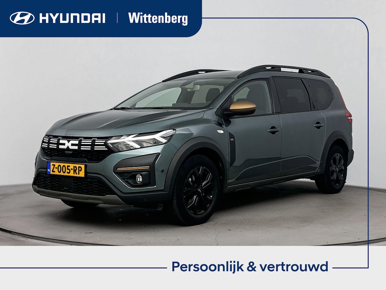 Dacia Jogger - 1.0 TCe 110 EXTREME 7p. | ZWART GELAKTE 16'' LM VELGEN | CAMERA | CLIMA | CRUISE | NAVI | - AutoWereld.nl