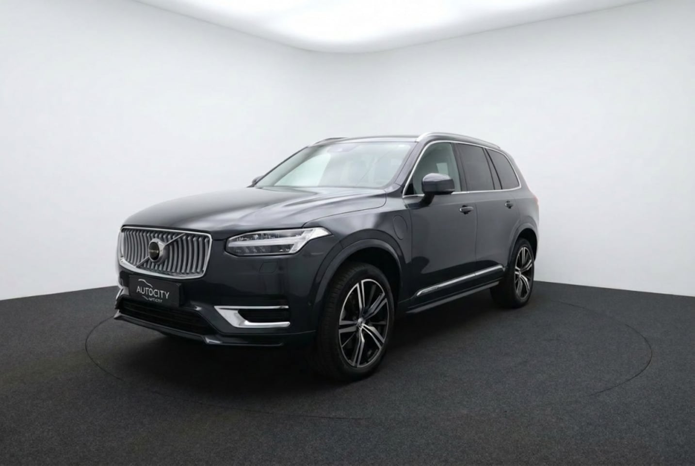 Volvo XC90 - 2.0 T8 AWD Inscription 7p l Pano l Harman l Bliss l Winterpakket - AutoWereld.nl
