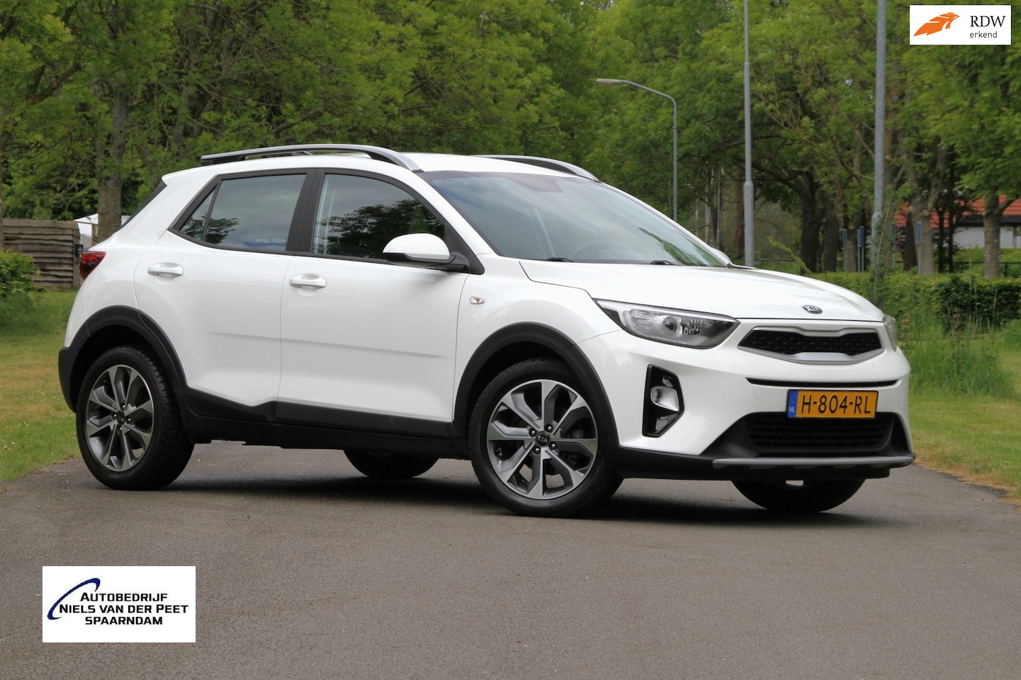 Kia Stonic - 1.0 T-GDi DynamicLine / Apple Carplay en Android Auto / Van 1e eigenaar / Airco / Navigati - AutoWereld.nl
