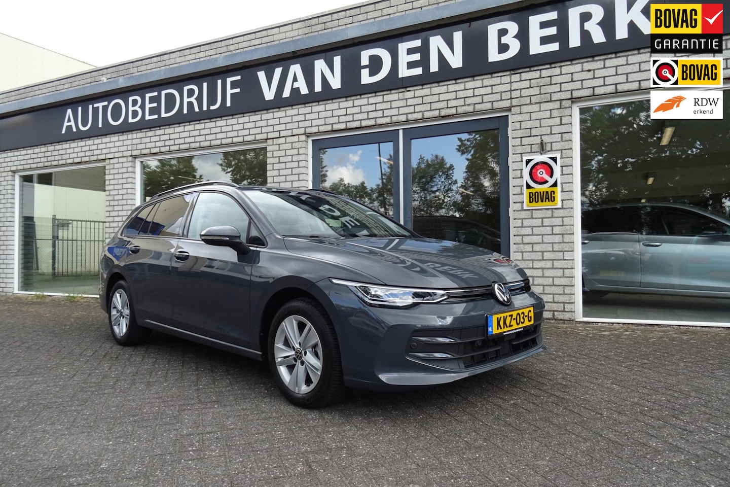 Volkswagen Golf Variant - 1.5 eTSI Life Edition DSG - AutoWereld.nl