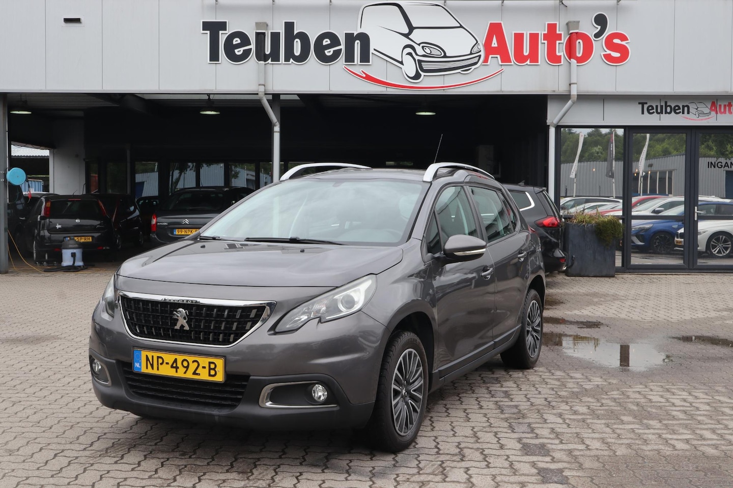Peugeot 2008 - 1.2 PureTech Blue Lion | Trekhaak | Airco | - AutoWereld.nl