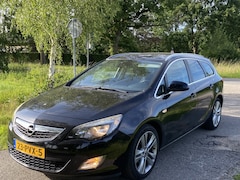 Opel Astra Sports Tourer - 1.4 Turbo Sport