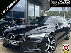 Volvo V60 - 2.0 T8 Twin Engine AWD R-Design 331PK | Achteruitrijcamera | Nieuwe APK | LED | Carplay |