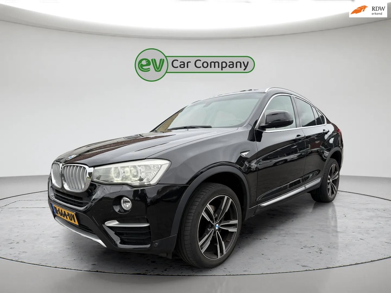 BMW X4 - XDrive28i Executive | Panoramadak | Volleder | Memory Seats | Harman Kardon | Stoelverwarm - AutoWereld.nl