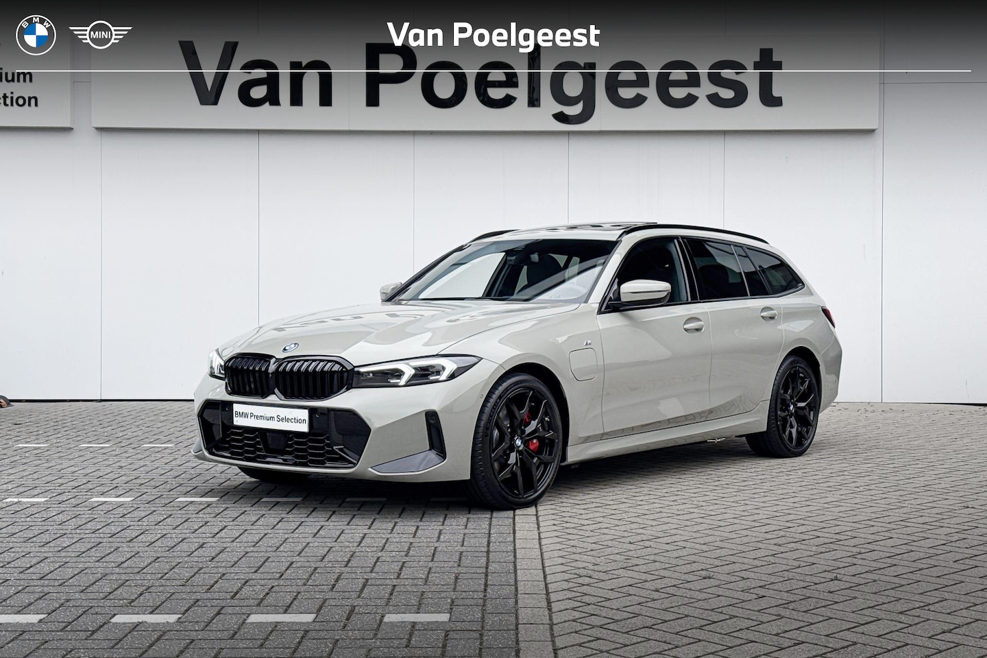 BMW 3-serie Touring - 330e | Innovatie pakket | M Sport | Harman-Kardon - AutoWereld.nl