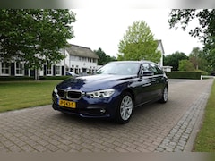 BMW 3-serie Touring - 330i Centennial Executive | Trekhaak | LED | Navi | PDC |