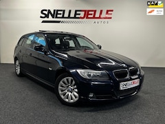 BMW 3-serie Touring - 318i Business Line|PANO|GOED ONDERHOUDEN|PDC|LEREN INTERIEUR|WINTERVELGEN SET|
