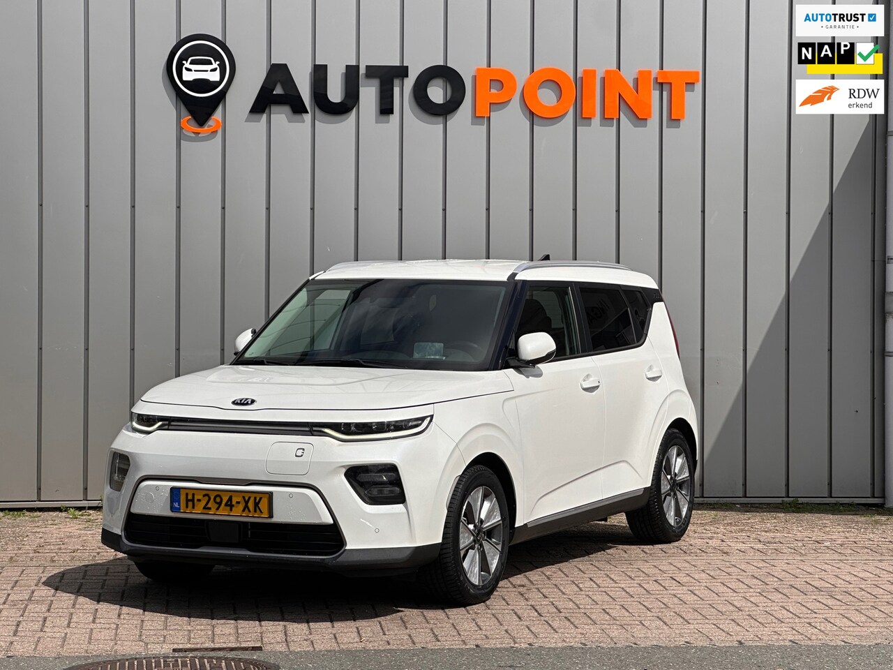 Kia e-Soul - ExecutiveLine 64 kWh SOH 100% Harman kardon HEAD-UP - AutoWereld.nl