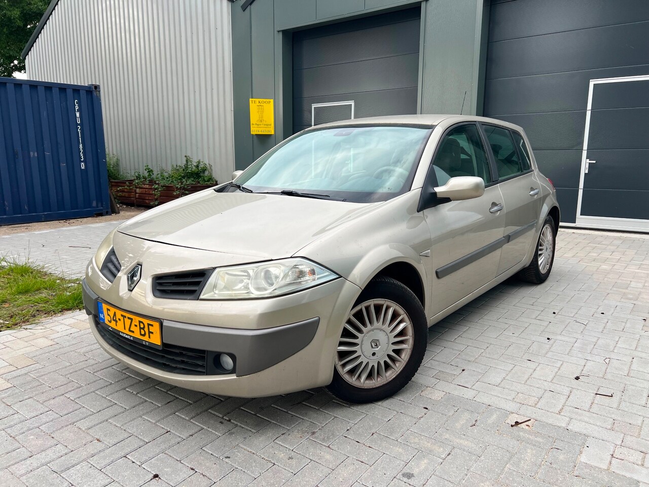 Renault Mégane - 2.0-16V Privilège Automaat - AutoWereld.nl