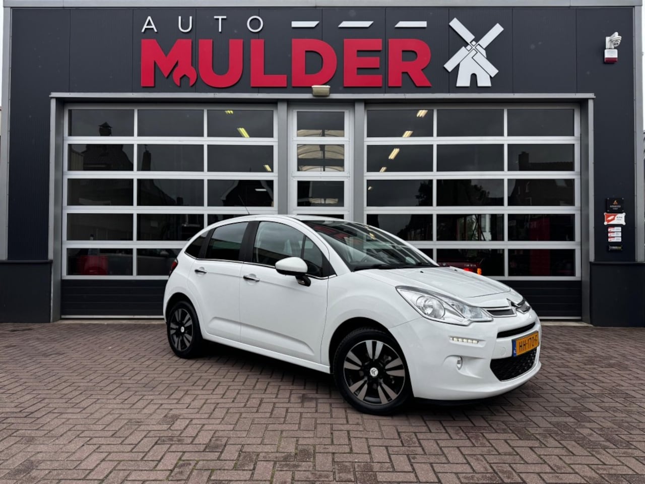 Citroën C3 - PURETECH 82 COLLECTION / AUTOMAAT / CRUISE / NAVI / TREKHAAK / LED / NAP! - AutoWereld.nl