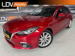 Mazda 3 - 3 2.0 GT-M / Dealer onderhouden / Apple Carplay / Trekhaak / Leder / Head-up display