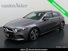 Mercedes-Benz A-klasse - 200 Luxury 164pk // Panoramadak // Carplay // Sfeerverlichting // MultiBeam LED // Keyless