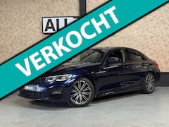 BMW 3-serie - 320i High Executive Edition NAP | M Sport | Stoelverwarming | Camera | Leer