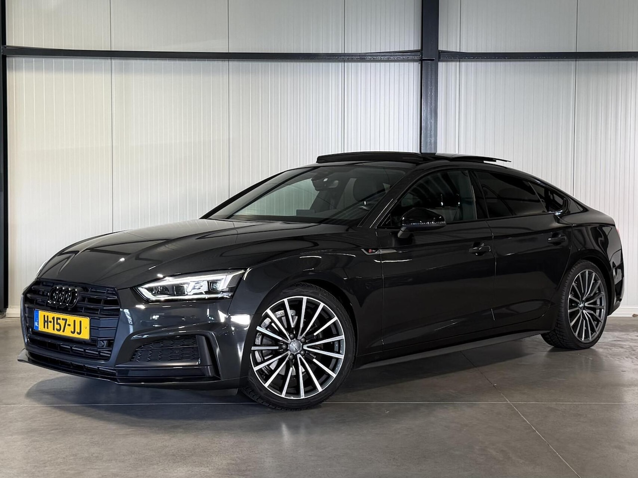 Audi A5 Sportback - 35 TFSI S-line black edition Pano Trekhaak - AutoWereld.nl