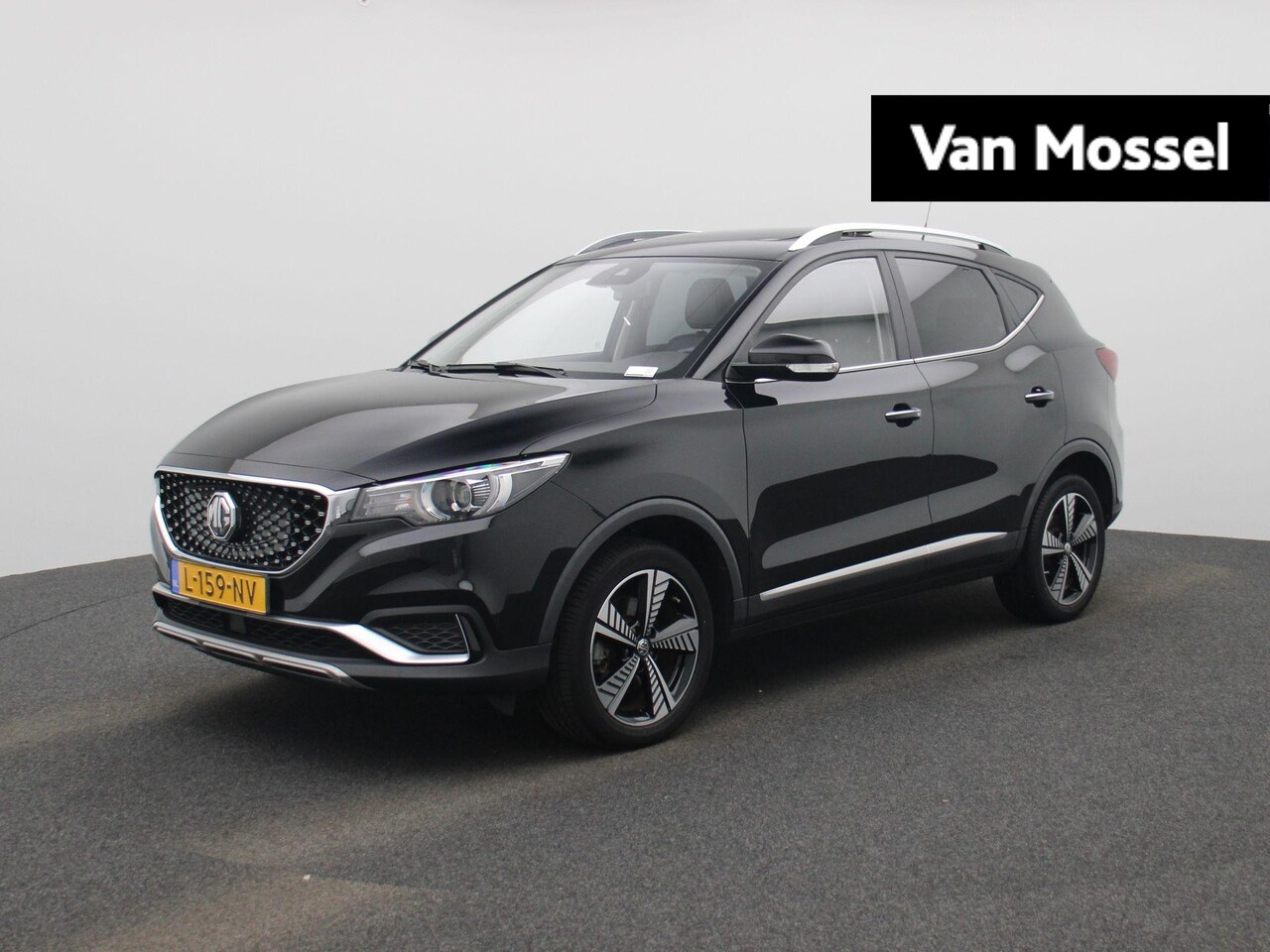 MG ZS - Luxury 45 kWh | Panoramadak | Stoelverwarming | Leder | Carplay | Camera | - AutoWereld.nl