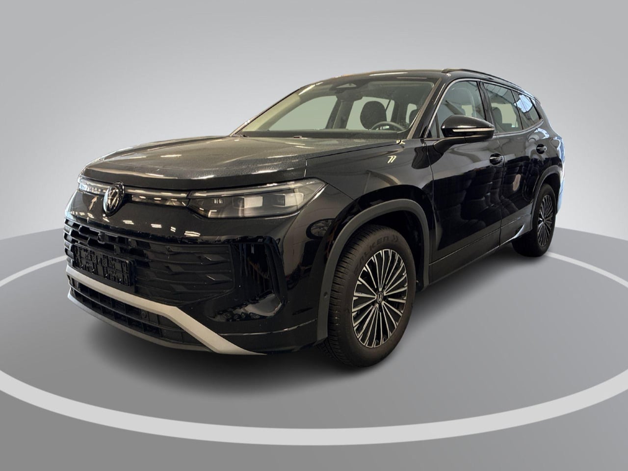 Volkswagen Tayron - 1.5 eTSI 150pk DSG Life Edition · 7-persoons · 360 Camera · Inklap. Trekhaak · Matrix LED - AutoWereld.nl