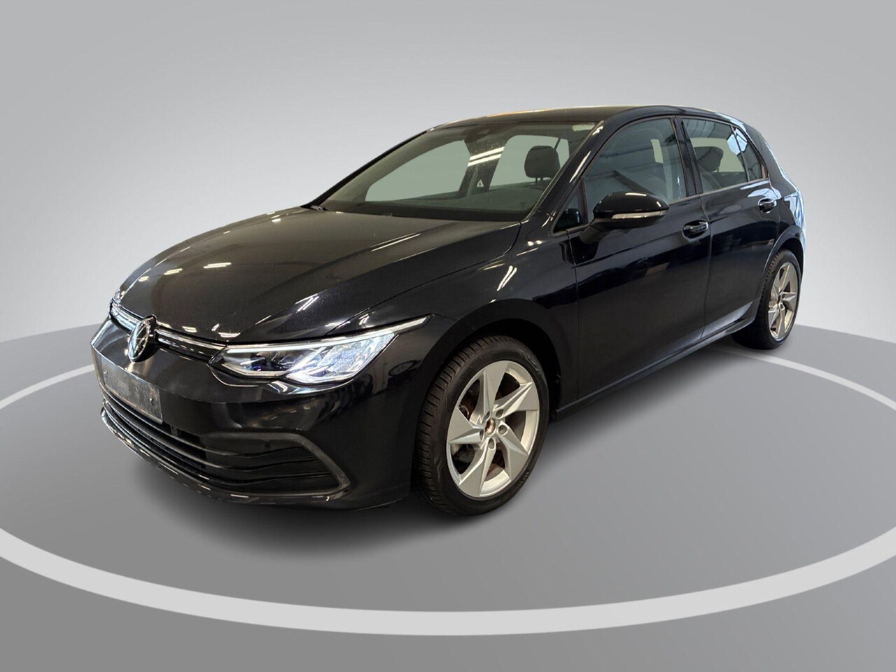 Volkswagen Golf - 1.0 eTSI 110pk DSG Life Business · Camera · Keyless · Dodehoeksensor · Apple/Android Car P - AutoWereld.nl
