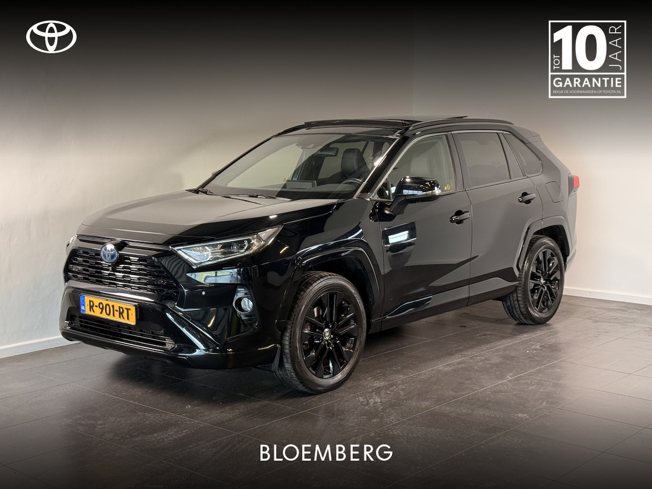 Toyota RAV4 - 2.5 Hybrid AWD Black Edition | Schuifdak | Innovation Pack | Trekhaak | Bearlock | Alarm - AutoWereld.nl