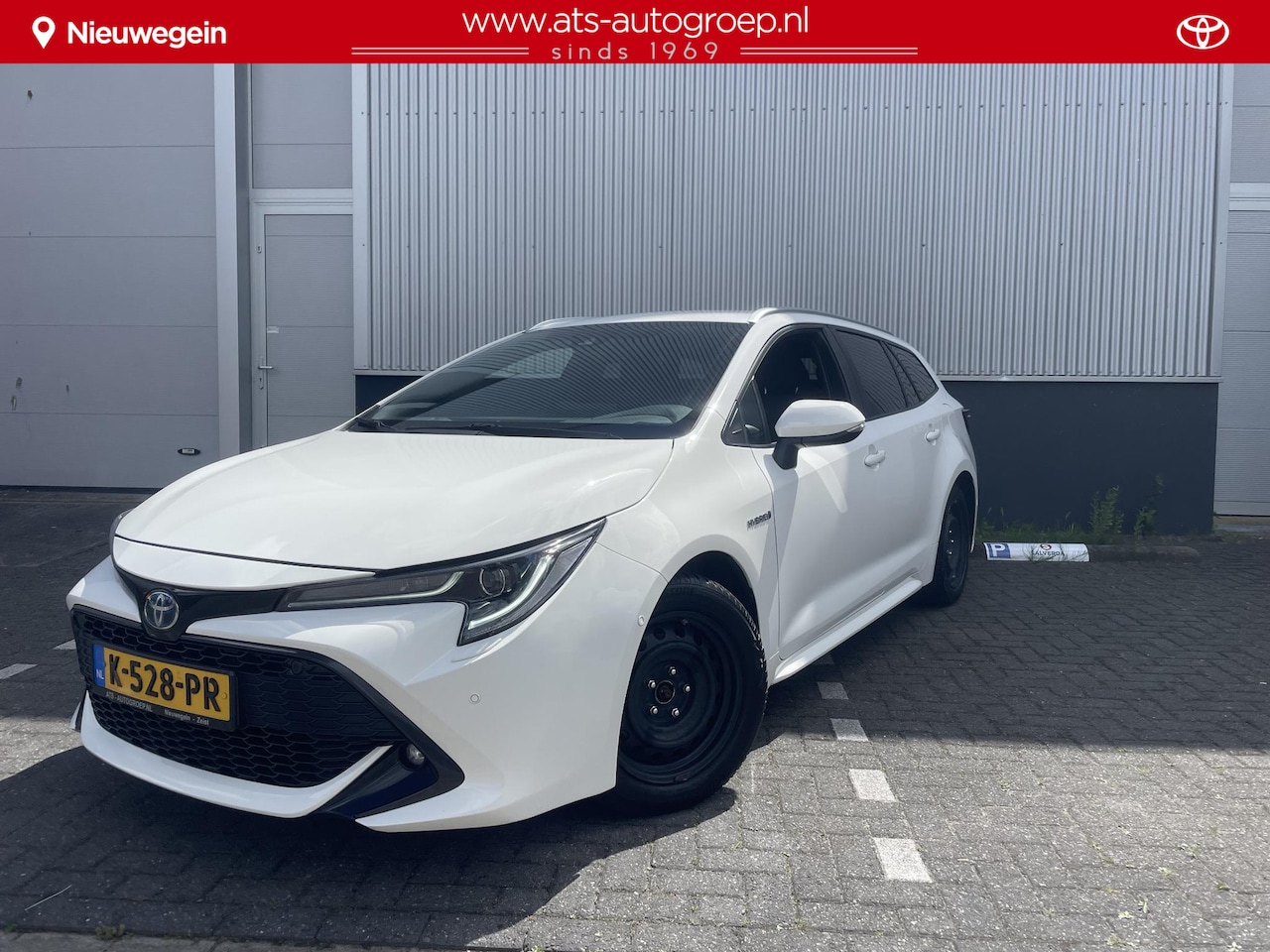 Toyota Corolla Touring Sports - 2.0 Hybrid First Edition 2.0 Hybrid First Edition - AutoWereld.nl