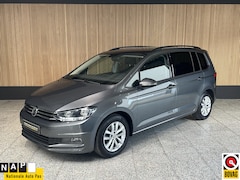 Volkswagen Touran - 1.5 TSI Comfortline 7p NL auto | Trekhaak | Camera | ACC