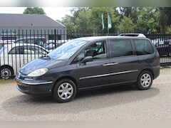Peugeot 807 - 2.0 ST Navteq on board
