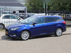 Ford Focus Wagon - 1.0 First Edition, Navigatie