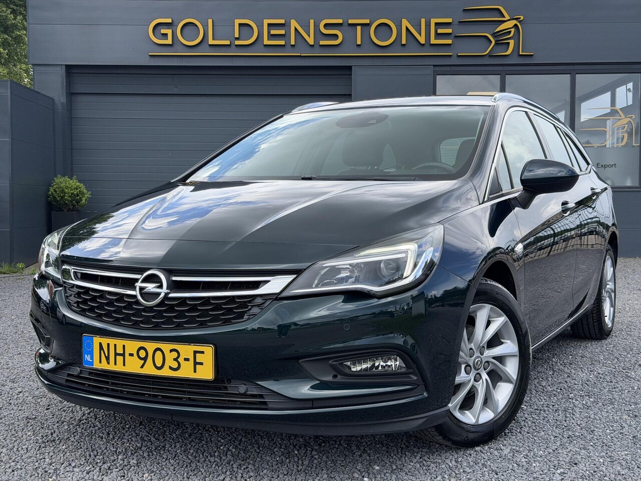 Opel Astra Sports Tourer - 1.4 Innovation 2e Eigenaar,Apple Carplay/Android Auto,150pk,Halfleder,Trekhaak,Keyless,Cli - AutoWereld.nl