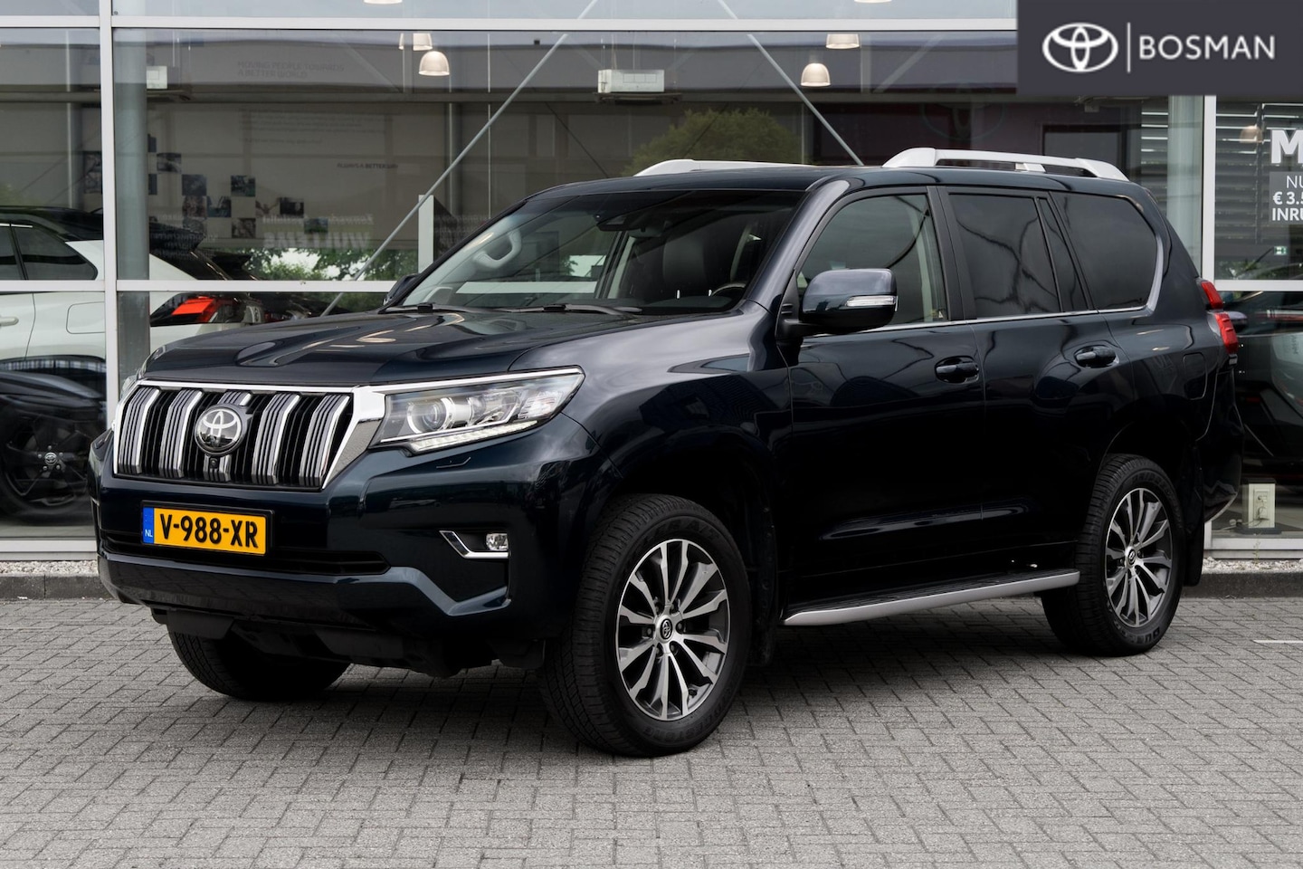 Toyota Land Cruiser - 2.8 D-4D-F Executive Blind Van 2.8 D-4D-F Executive Blind Van - AutoWereld.nl